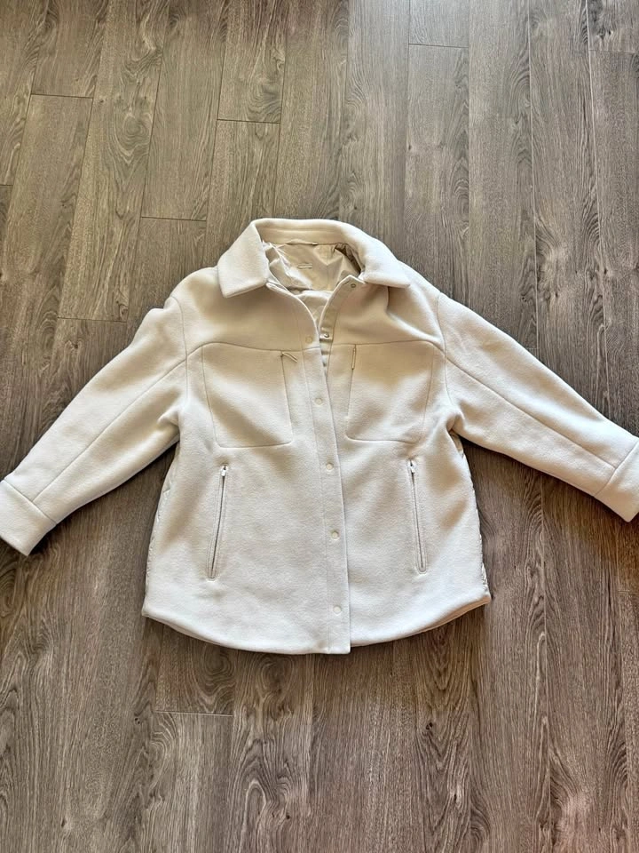 Lululemon Insulated Wool Shirt Jacket (Natural Ivory) – Size 12