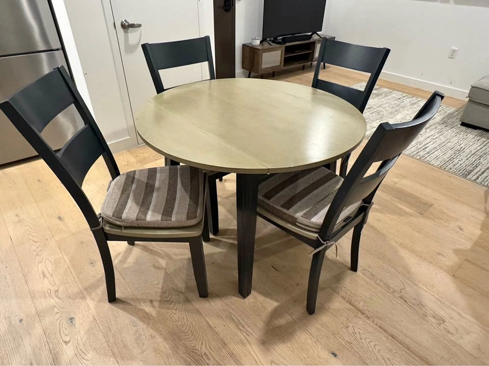 Dining room set