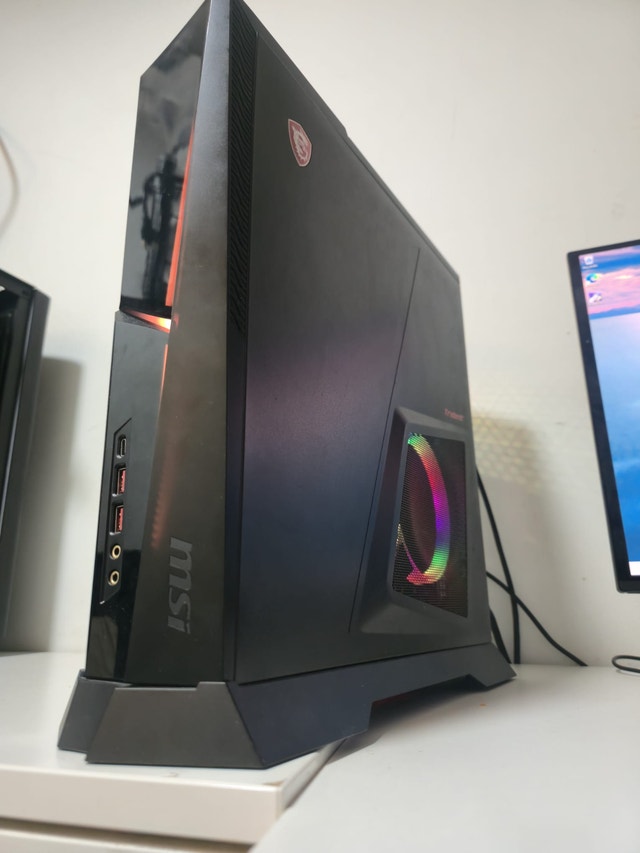 AMD RX 7600 GAMING PC