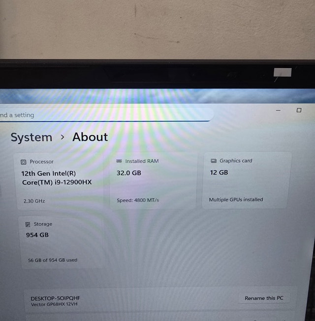 MSI RTX 4080 Gaming Laptop - photo 3