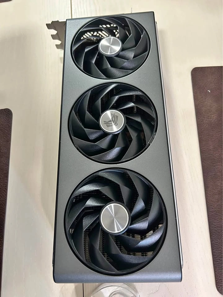 Sapphire NITRO+ AMD Radeon RX 7900 XTX Vapor-X 24GB