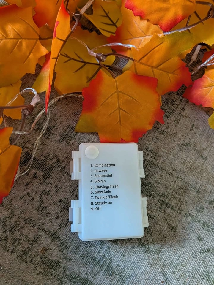 Brand new 18 feet Faux Autumn Maple Leaf Garland with 50 LEDs - photo 5