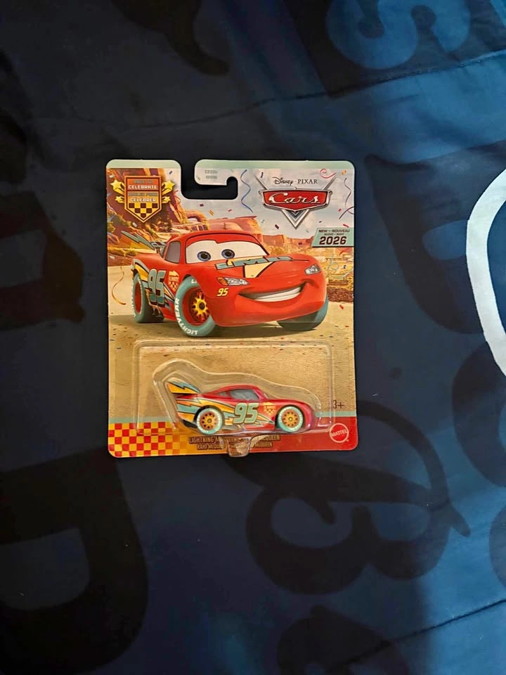 Mattel Disney Pixar Cars Lightning McQueen #95 Diecast Car