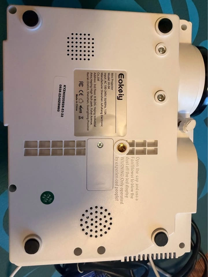 Eokeiy HI-04 Mini Projector - photo 3