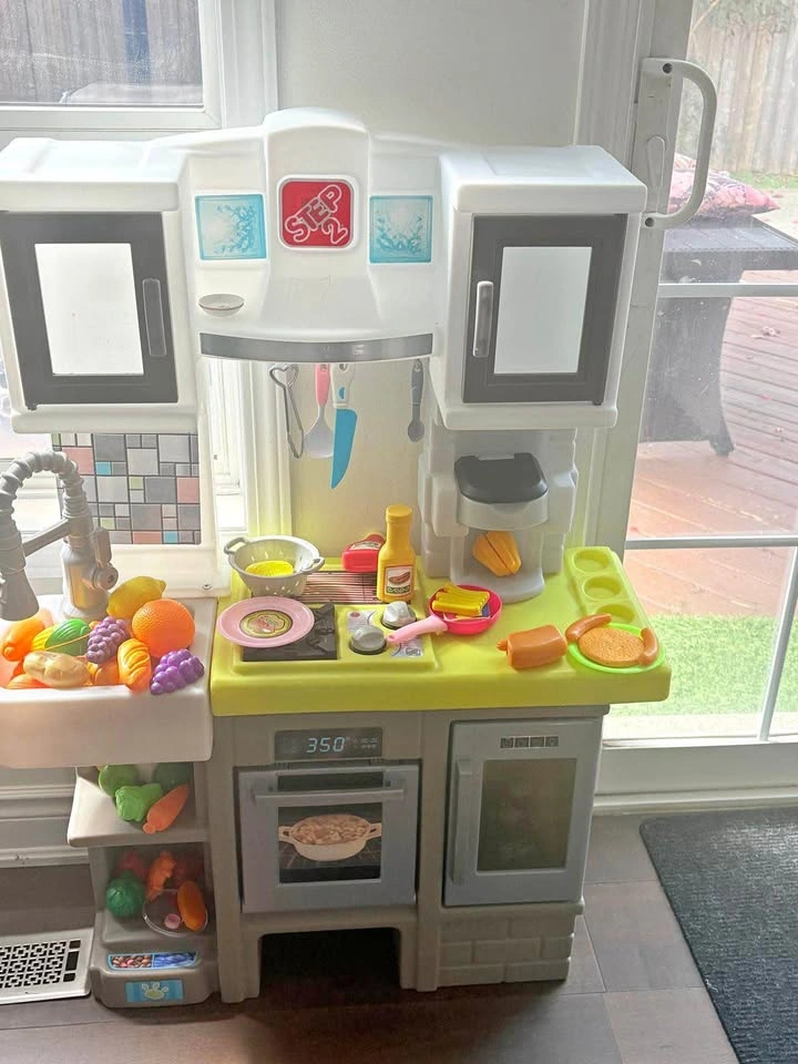 Step2 Play Kitchen
