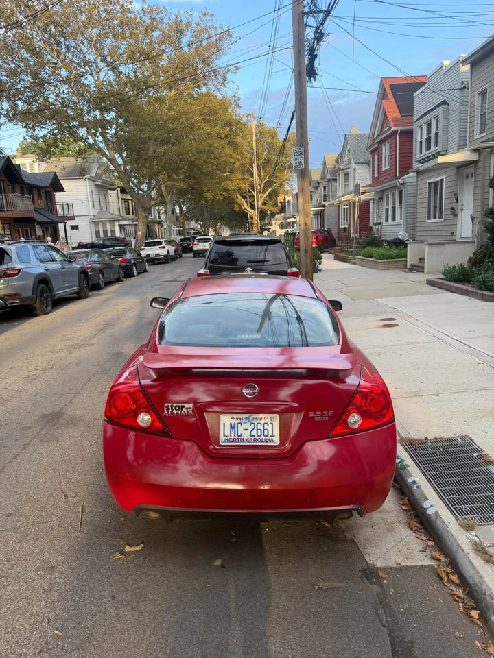 2009 Nissan Altima · 3.5 SE Sedan 4D - photo 4