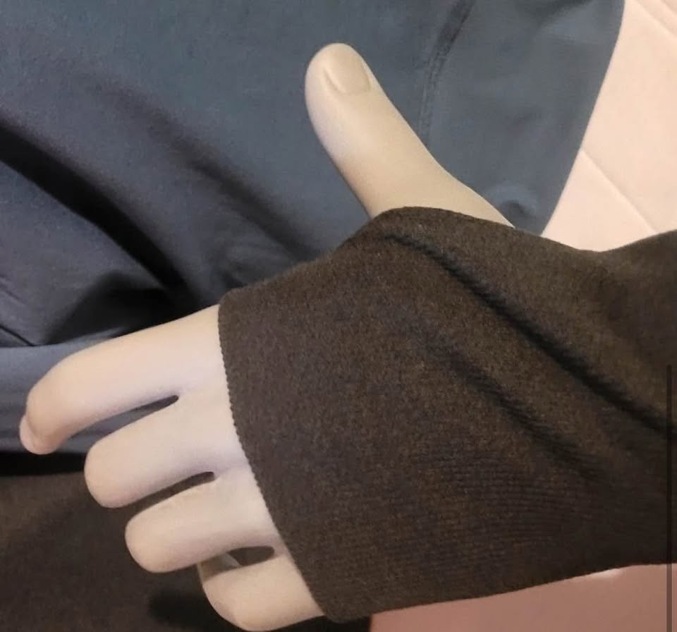 New BENCH Long Sleeve Dark Charcoal Top Thumb Holes - photo 5