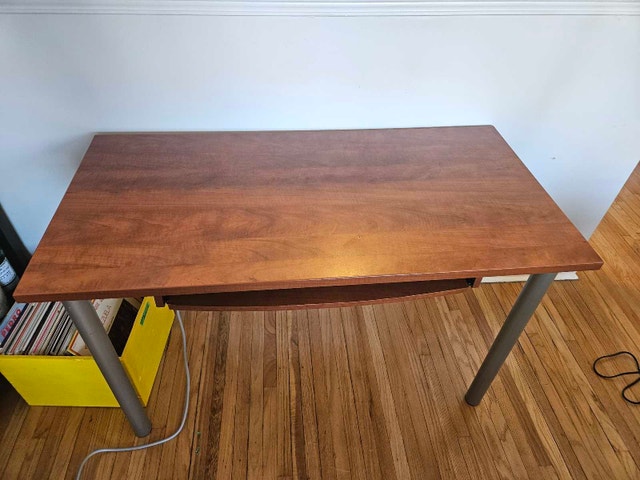 Brown desk - photo 2
