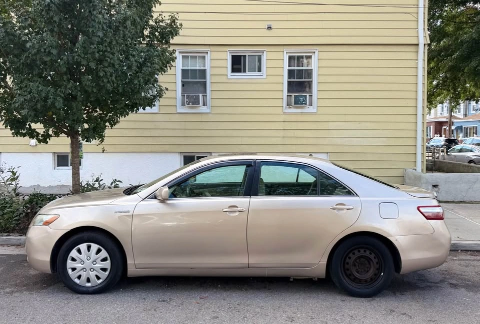 2007 Toyota Camry Hybrid SE Sedan 4D - photo 2