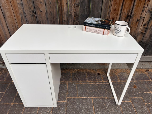 IKEA MICKE Desk - photo 3