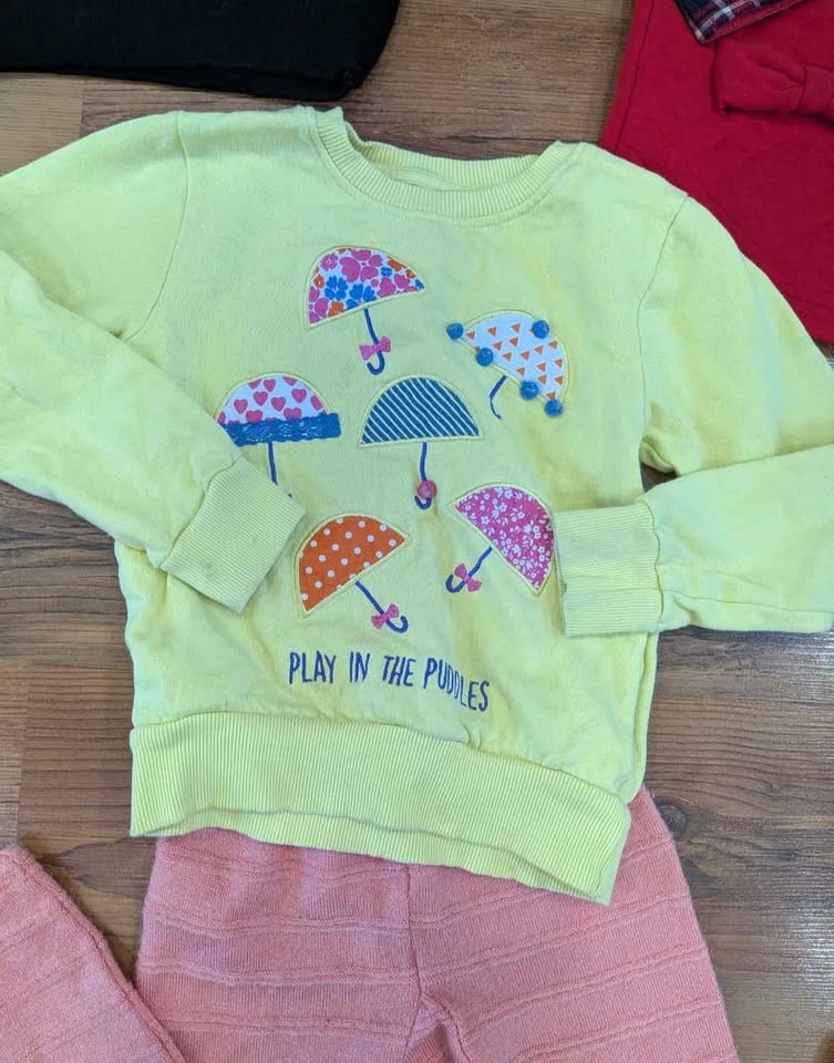 Lot of 4 girls sweatshirt, sweater, coat and warm leggings - photo 3