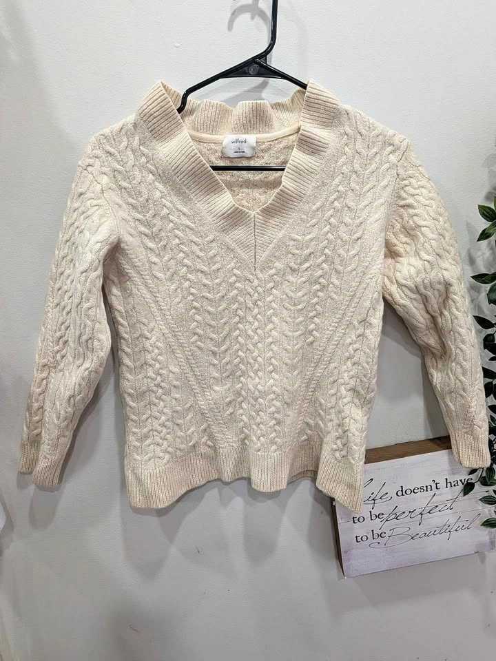 Wilfred 100% merino wool Cream Cable Knit V-Neck Sweater