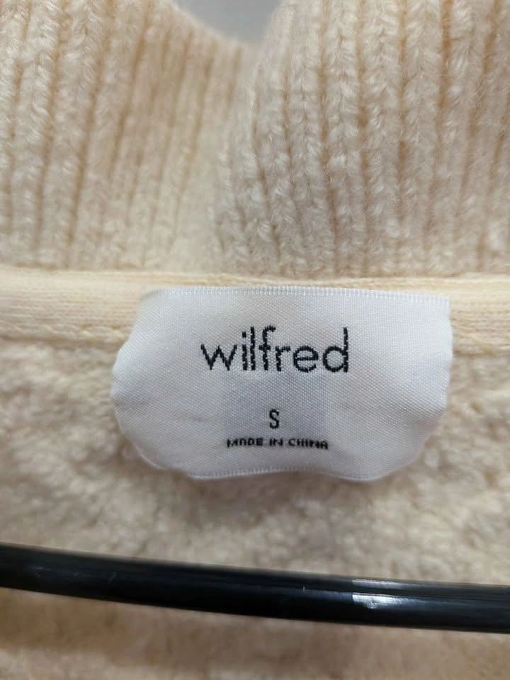 Wilfred 100% merino wool Cream Cable Knit V-Neck Sweater - photo 3