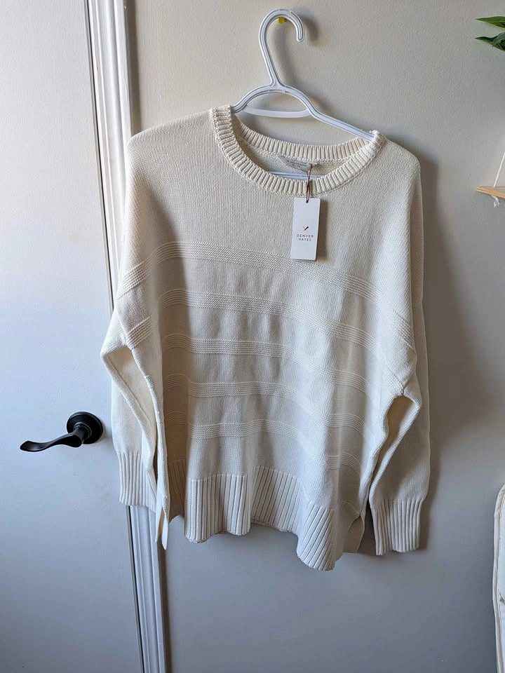 BNWT Denver Hayes sweater for women