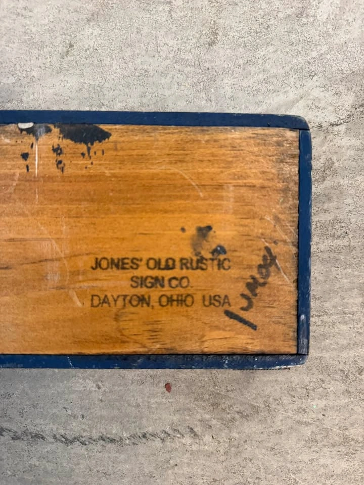 Jones' Old Rustic Sign Co. Chicago Wooden Sign - photo 4