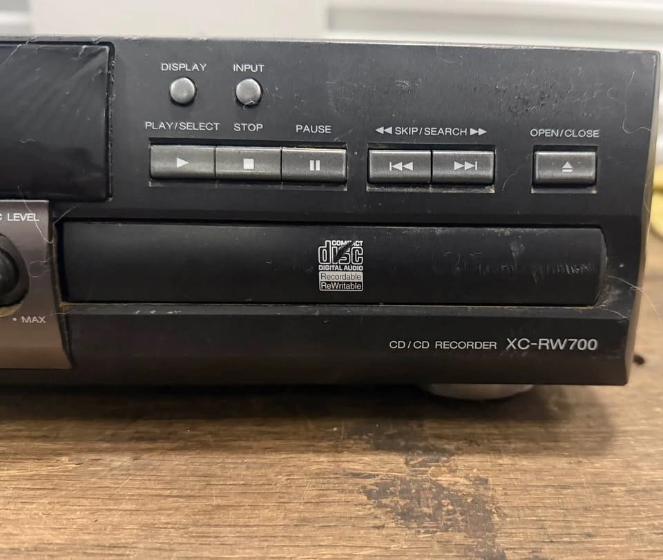 Aiwa XC-RW700 CD/CD Recorder - photo 4