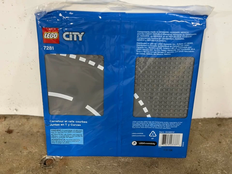 LEGO City 7280 & 7281 Road Baseplates Lot - photo 3