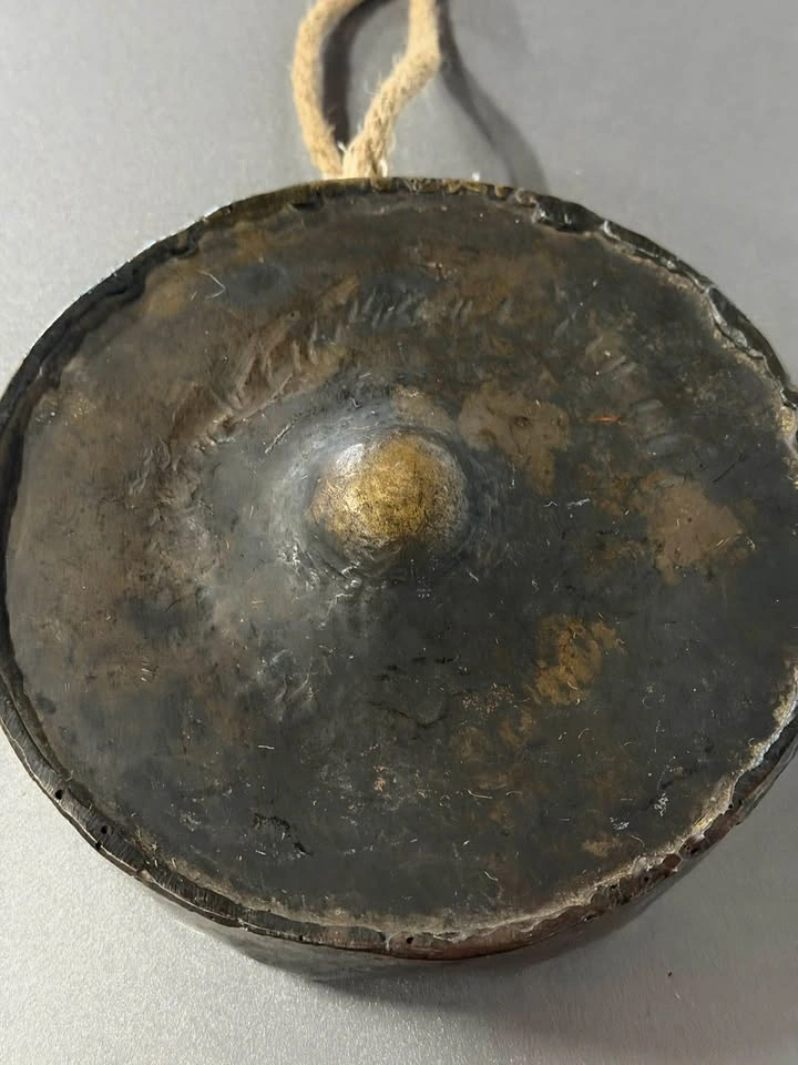 Vintage Southeast Asian Bronze Nipple Gong - photo 2
