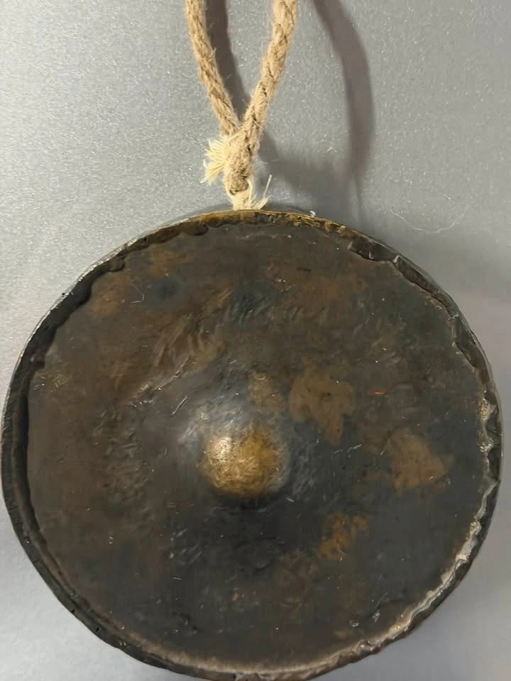 Vintage Southeast Asian Bronze Nipple Gong - photo 3