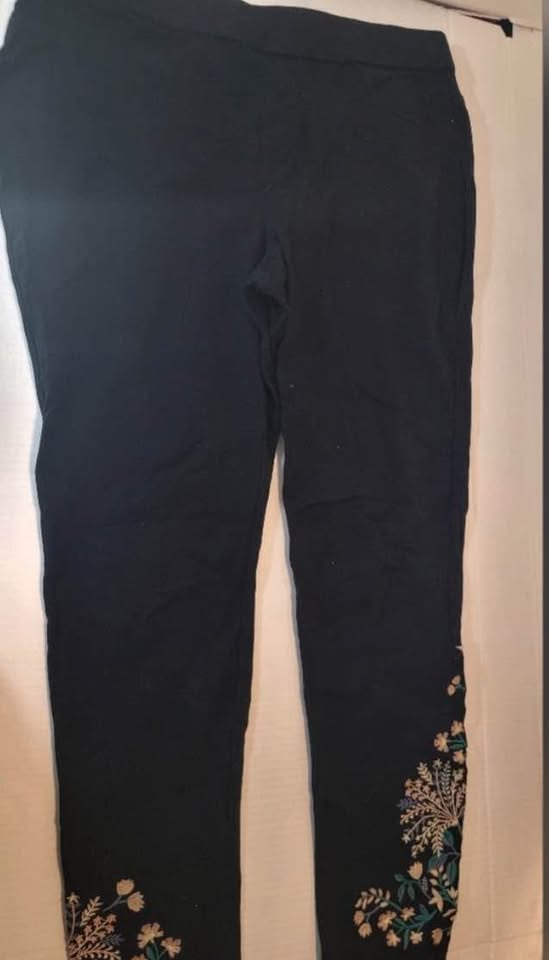 Style &Co Black Leggings with Floral Embroidery Size PL - photo 5