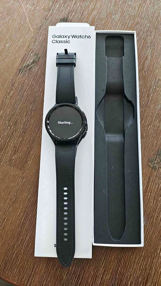 Samsung Galaxy Watch6 Classic 47mm Bluetooth - Black