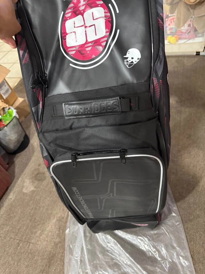 SS kit bag brand new - photo 2