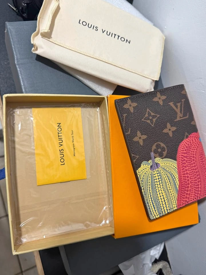 LV passport protection cover