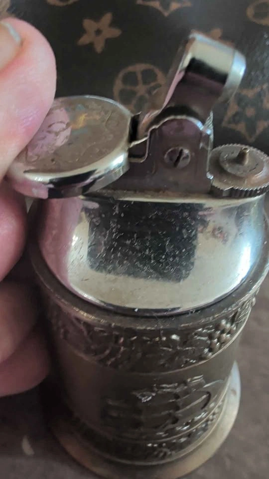 Vintage Beer Stein Table Lighters - Set of 2 - photo 4
