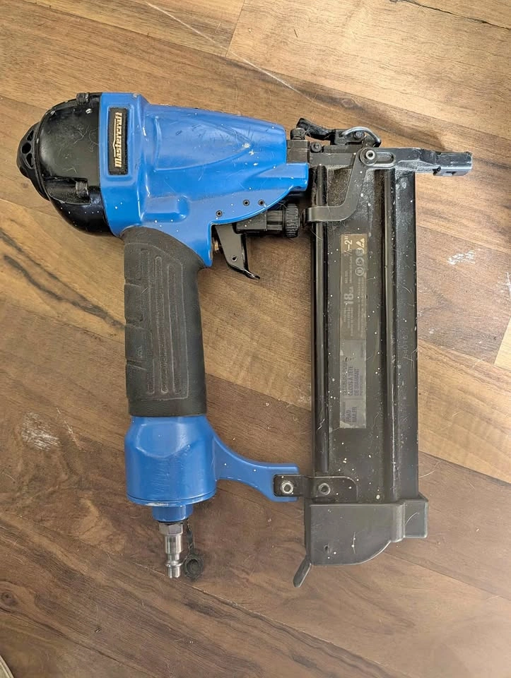 Mastercraft 18-Gauge Brad Nailer