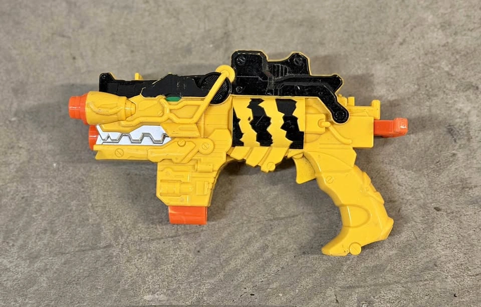Vintage Power Rangers Deluxe Dino Super Charge Morpher Yellow Bl