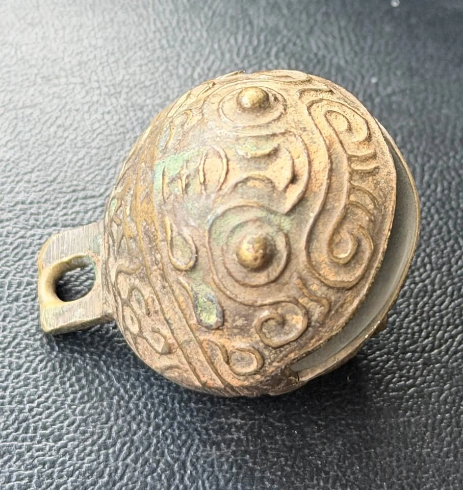 1800’s Antique Pure Copper Tiger Head Bell - photo 3