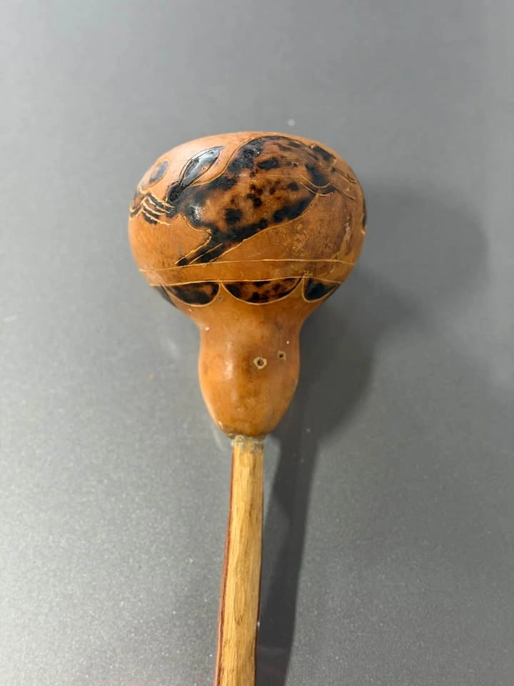 Antique Zambian Hand-Carved Gourd Rattle with Rabbit Motif - photo 2