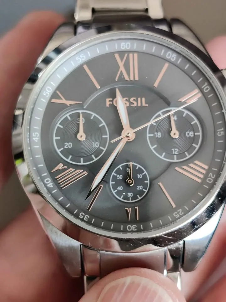 Fossil Women's Watch BQ3056 - Authentic, Used image indicator(5)