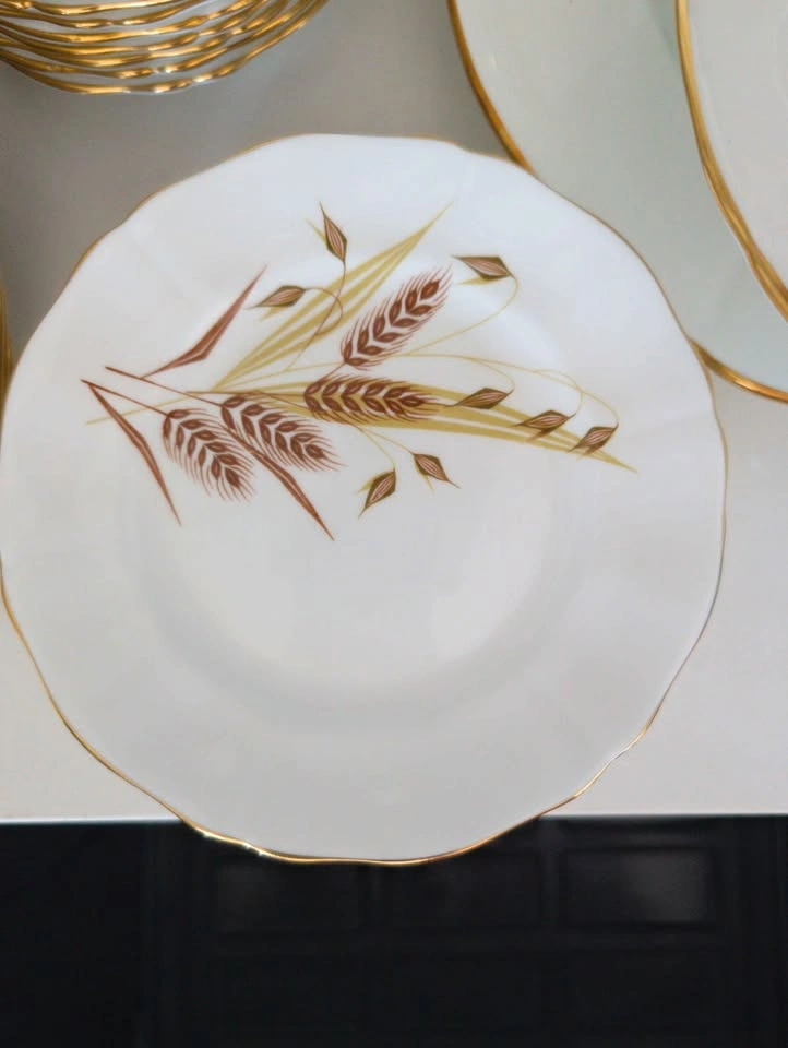 Vintage Wheat Pattern Porcelain Dinnerware Set - photo 2