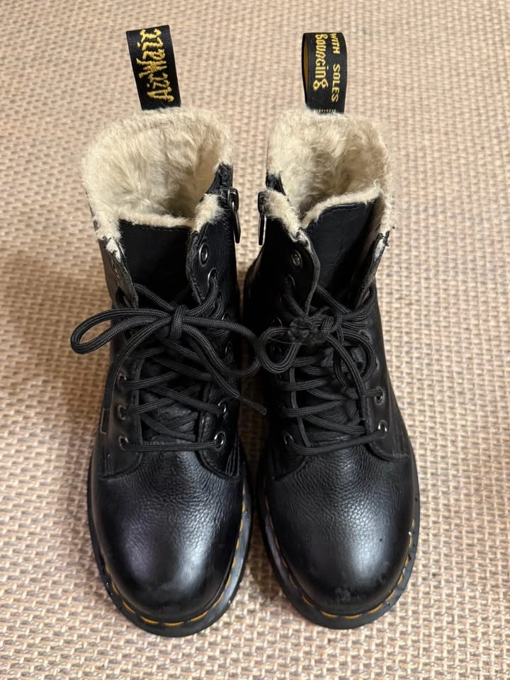 Dr. Martens Jadon FL Faux-Fur Lined Platform Boots - US 6 - photo 3