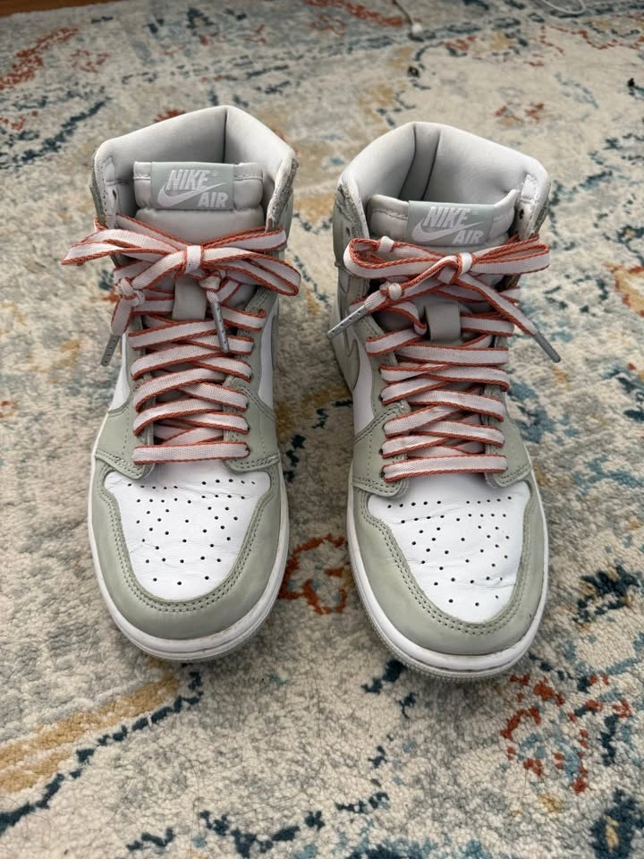 Air Jordan 1 Retro High OG Women's - Seafoam - Size 7W - photo 2