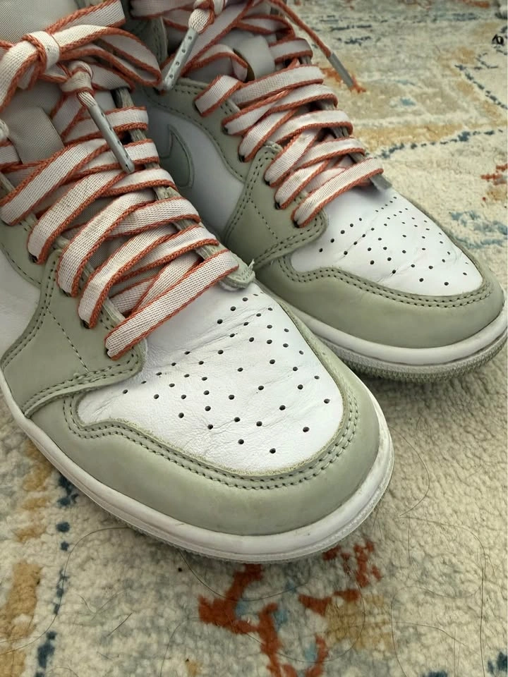 Air Jordan 1 Retro High OG Women's - Seafoam - Size 7W - photo 3