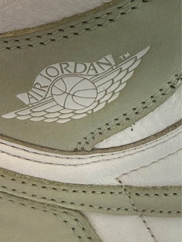 Air Jordan 1 Retro High OG Women's - Seafoam - Size 7W - photo 5