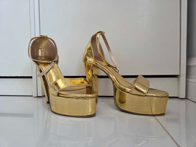 Gold heels size 7 - photo 2