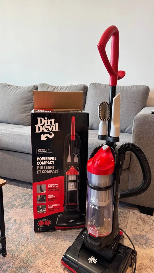 Dirt Devil Endura Lite Upright Vacuum + Accessories - photo 2