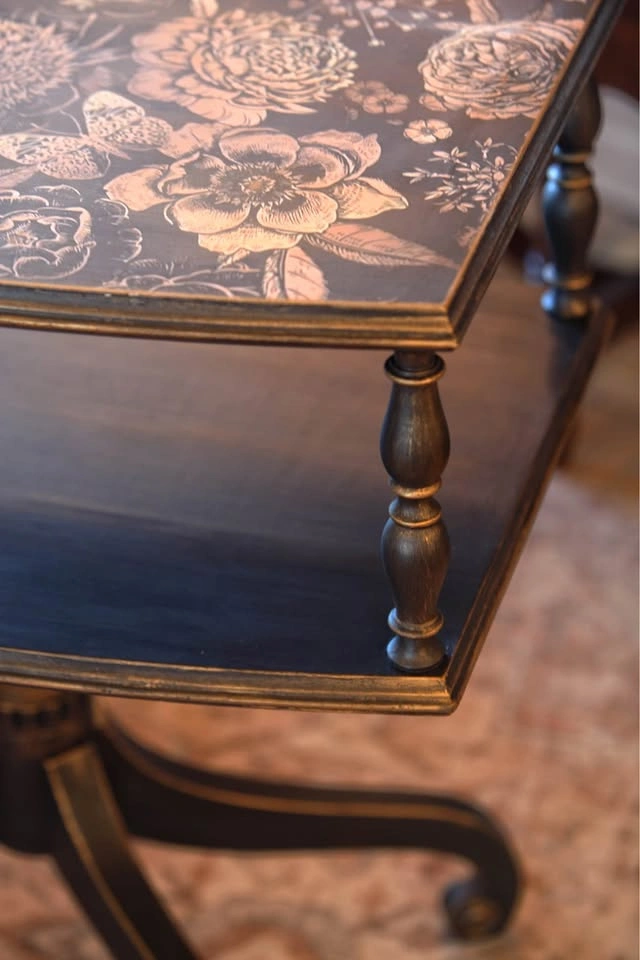 Refinished Vintage Two-Tier Duncan Phyfe Style Table - photo 5
