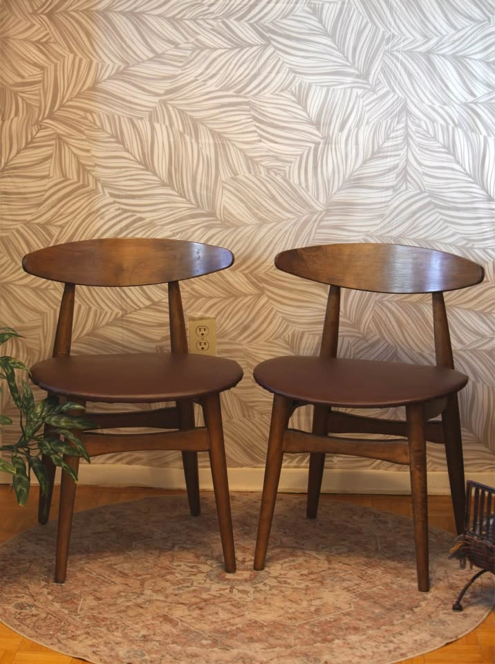 Pair of Mid-Century Modern Dining / Accent Chairs (Newly Reuphol - photo 2
