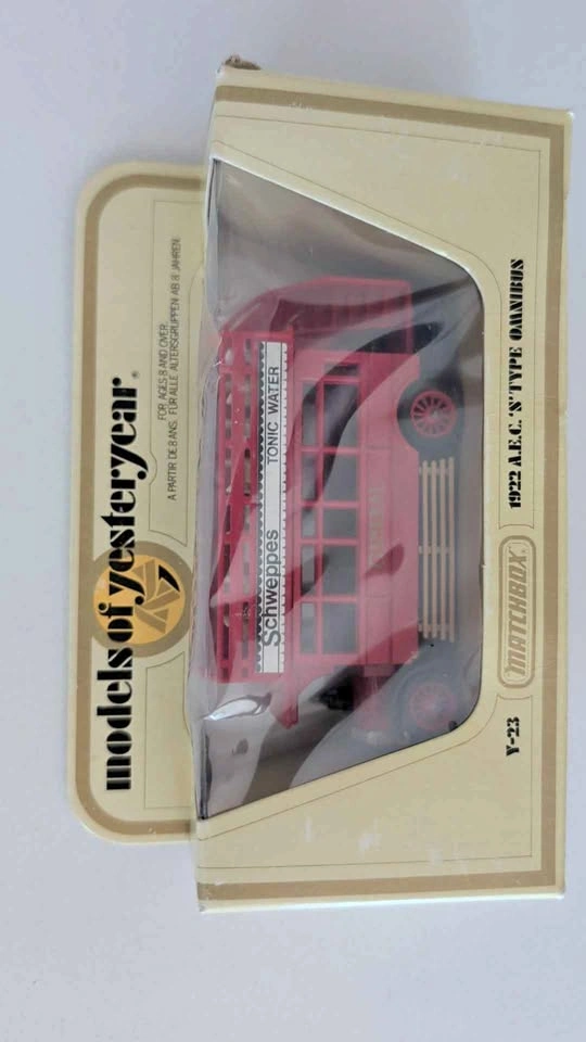 Matchbox Models of Yesteryear 1922 A.E.C. 'S' Type Omnibus