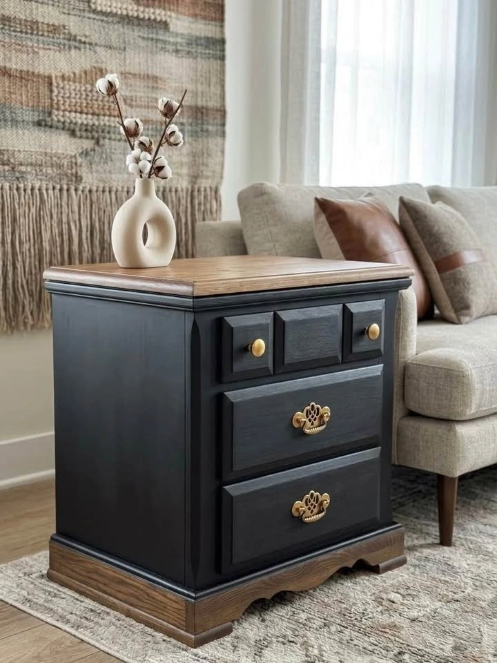 Palliser Vintage Nightstand-Refinished - photo 2