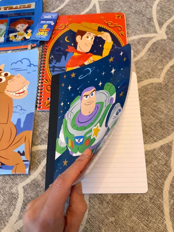 Toy Story 5 Stationery Set - photo 3