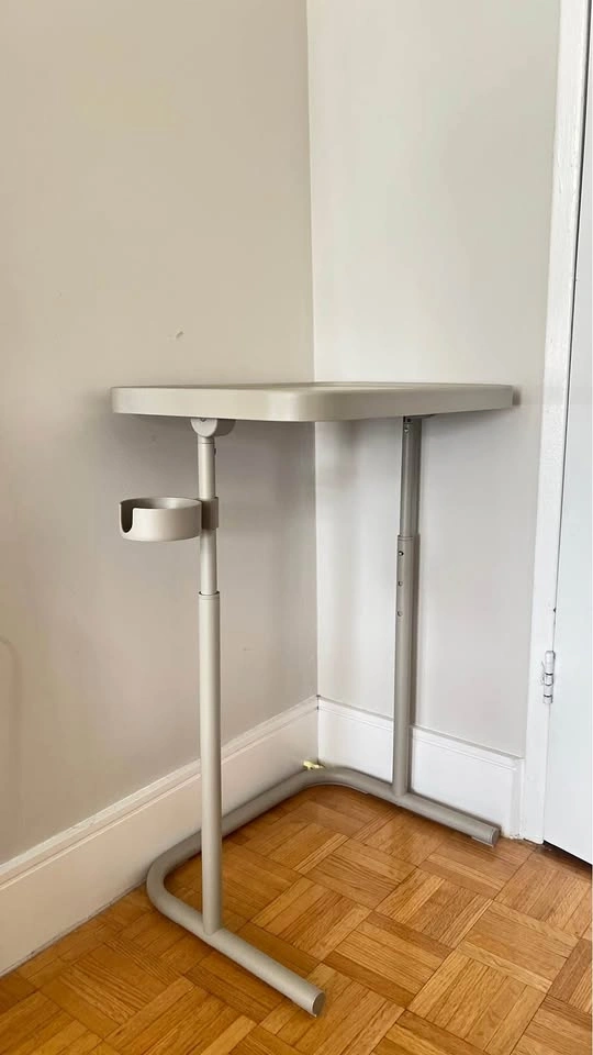 Adjustable Tray Table