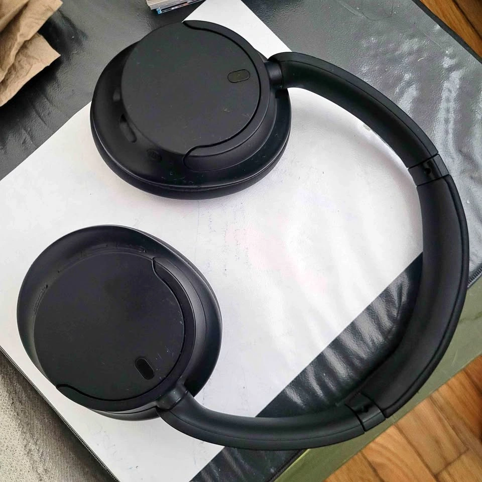 Sony WH-CH720N Wireless Noise-Cancelling Headphones