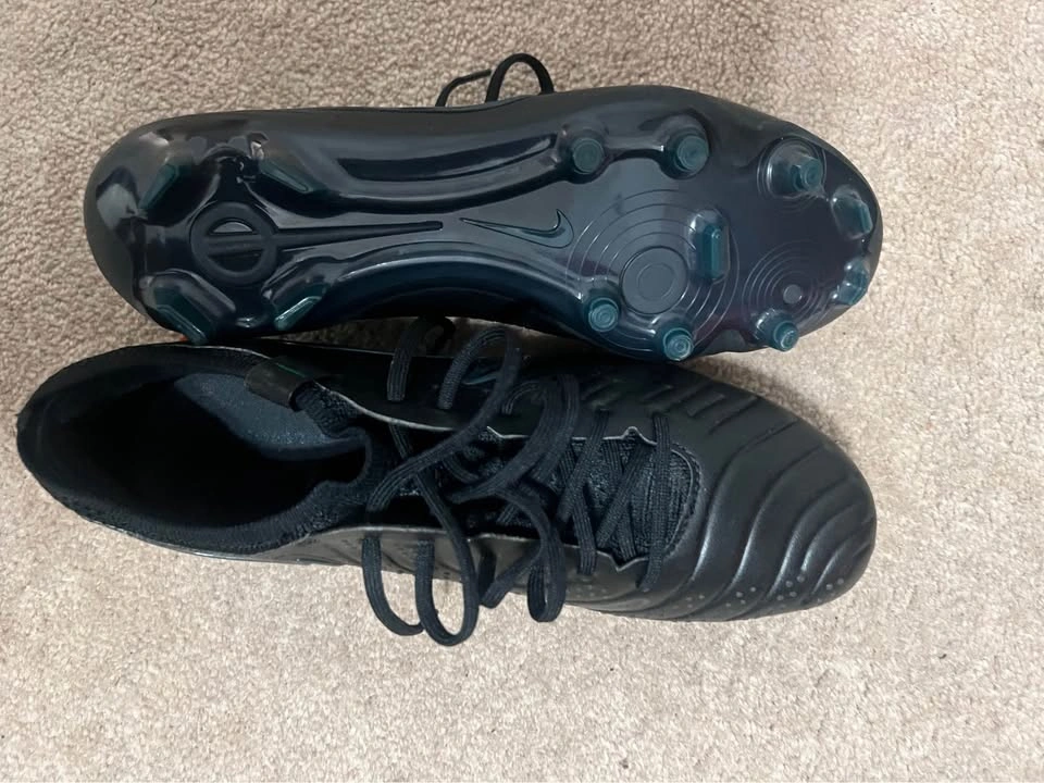 Nike Tiempo Elites - photo 3