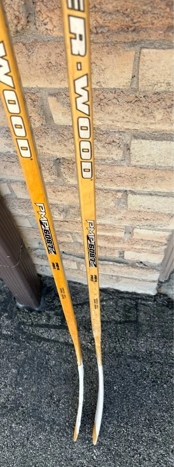 Pair of Classic Sher-Wood PMP 6087 SR Senior Hockey Sticks - photo 3