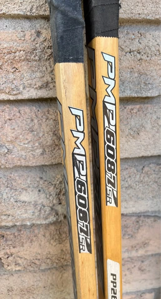 Pair of Classic Sher-Wood PMP 6087 SR Senior Hockey Sticks - photo 4